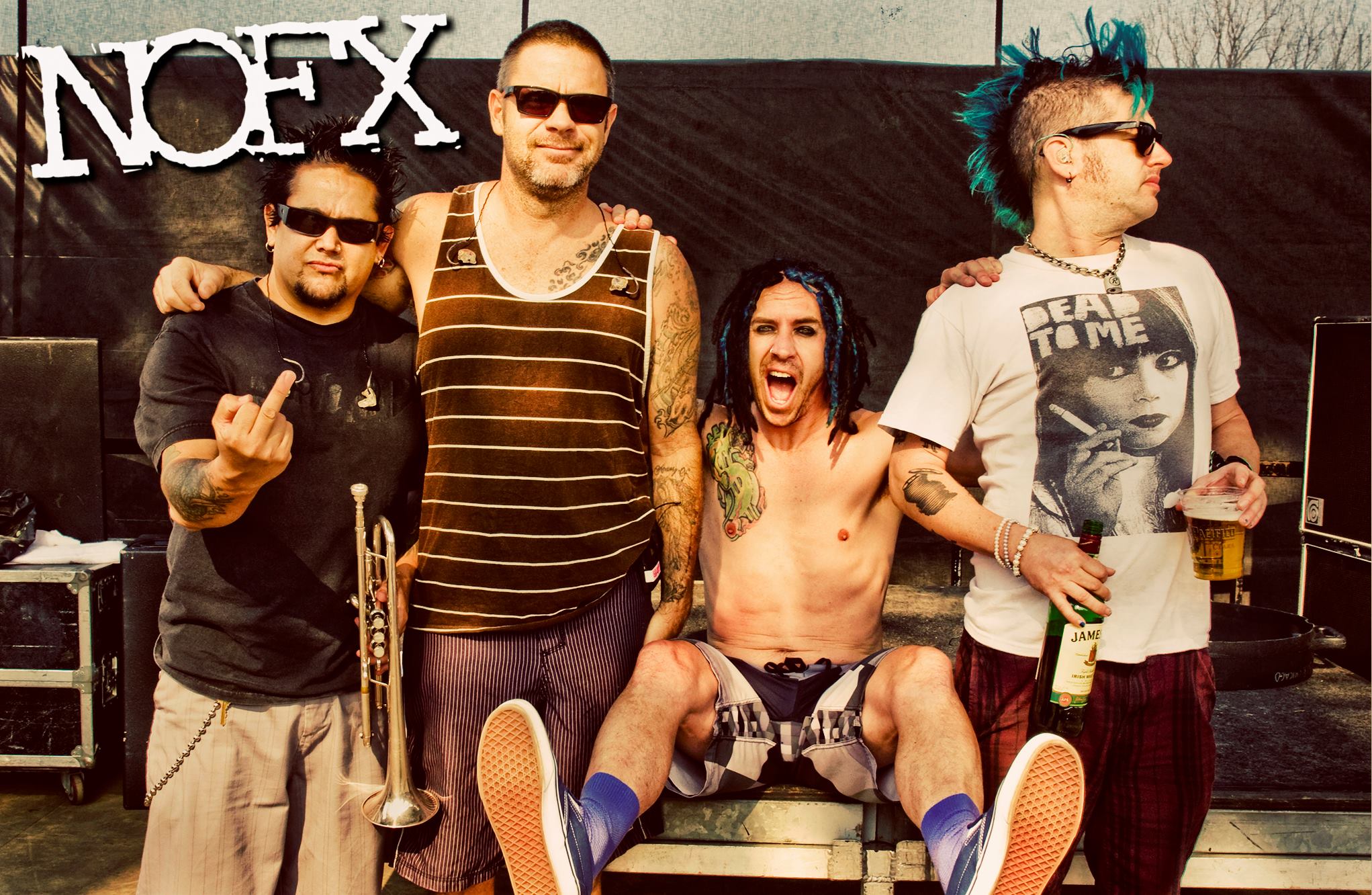NOFX vokalisti Potkaisi Fania P h n Yhtyeen Sydneyn Keikalla KaaosZine