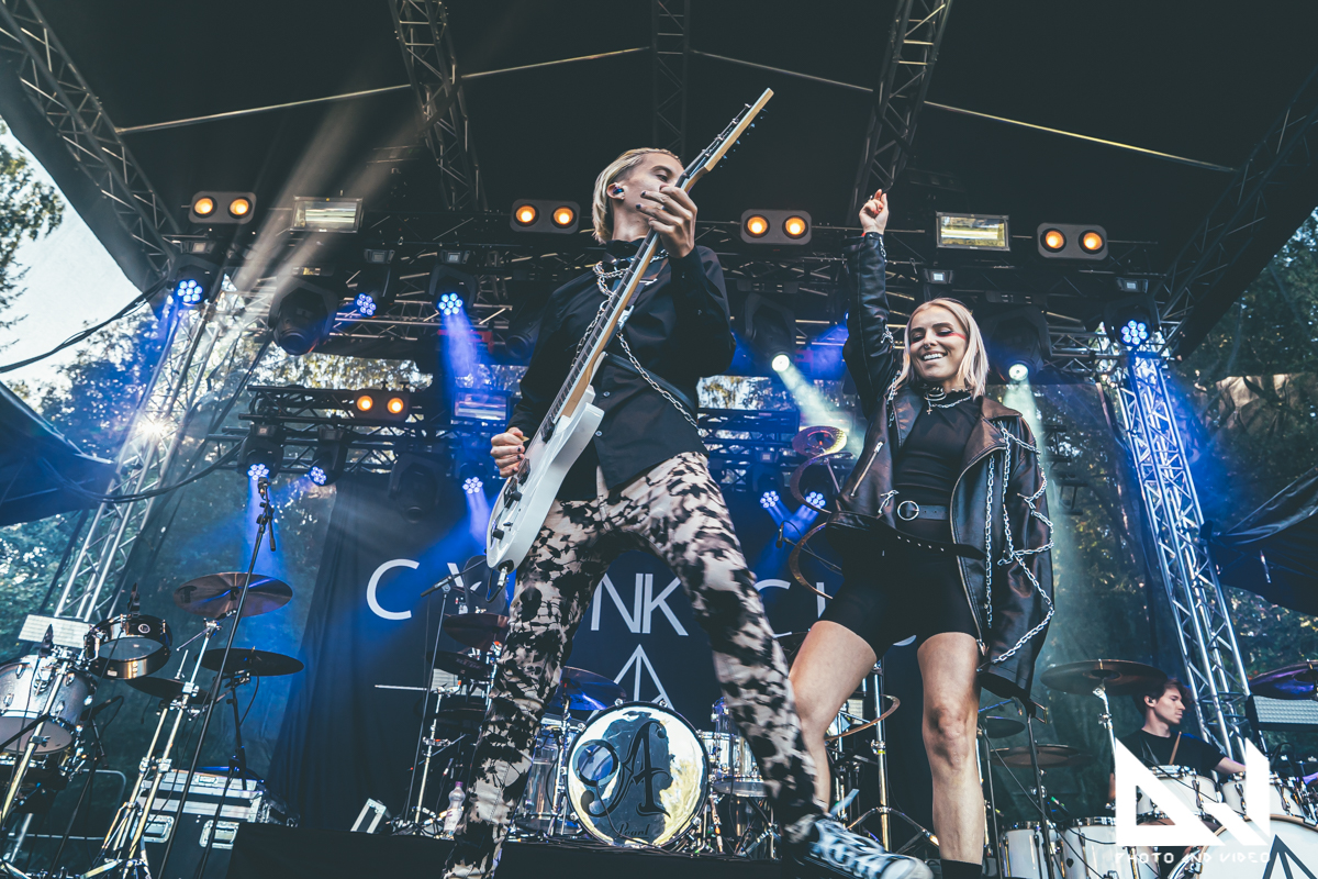 Cyan Kicks K_AJJohanssonPhoto-19
