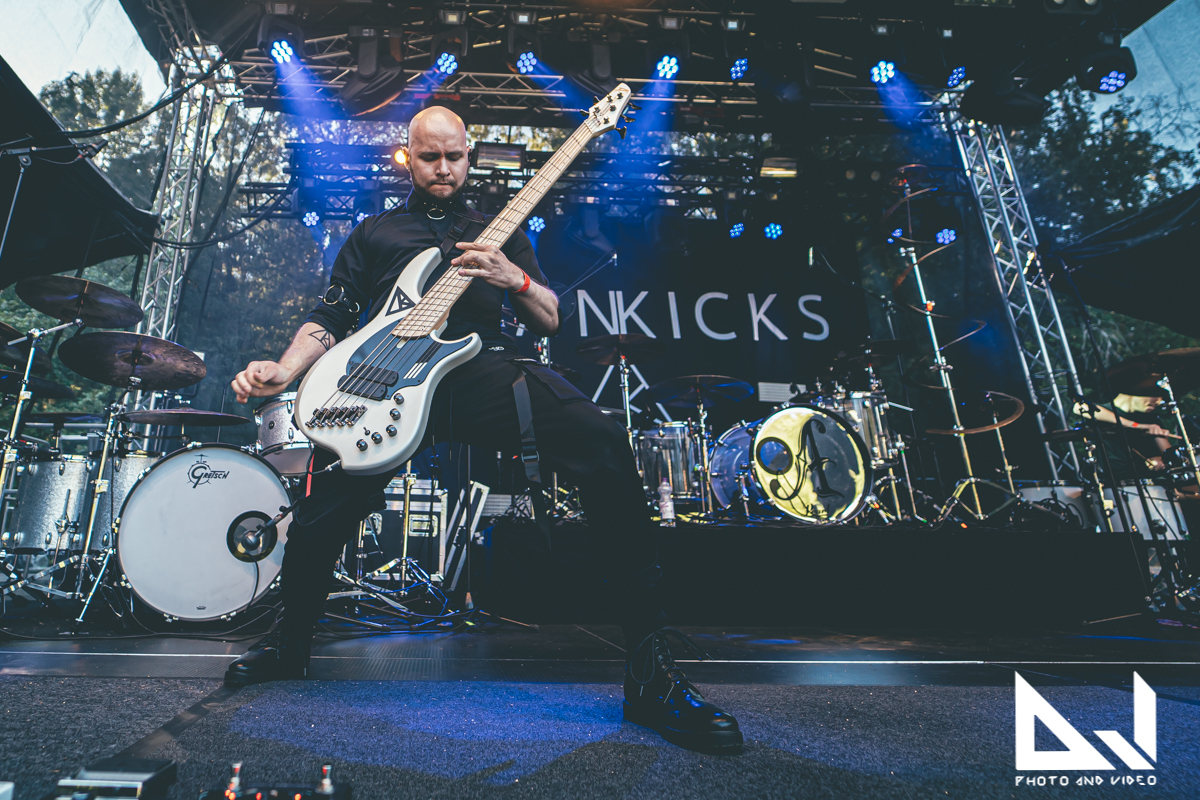 Cyan Kicks K_AJJohanssonPhoto-22