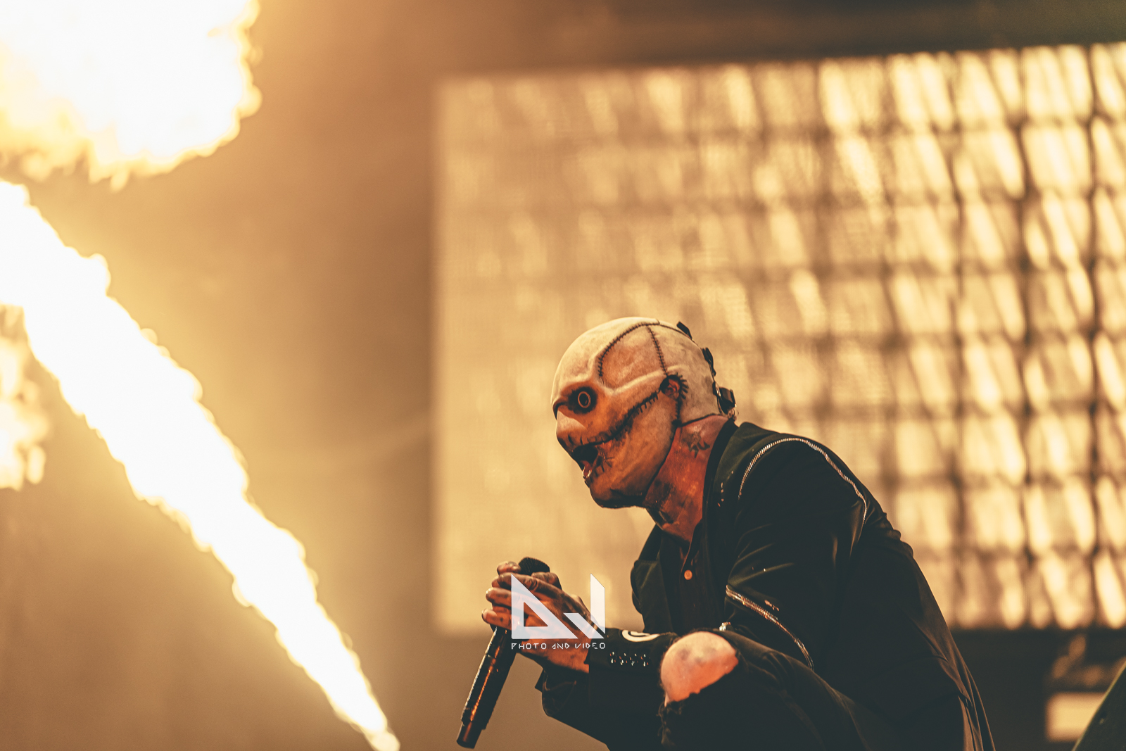 Slipknot julkaisi maistiaiset kappaleista “Medicine For The Dead” ja