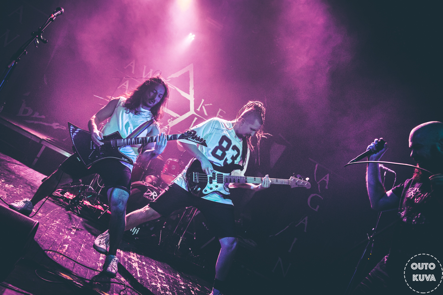 Awake Again julkaisi uuden singlen "EVEN THE DEAD FISH CAN SWIM