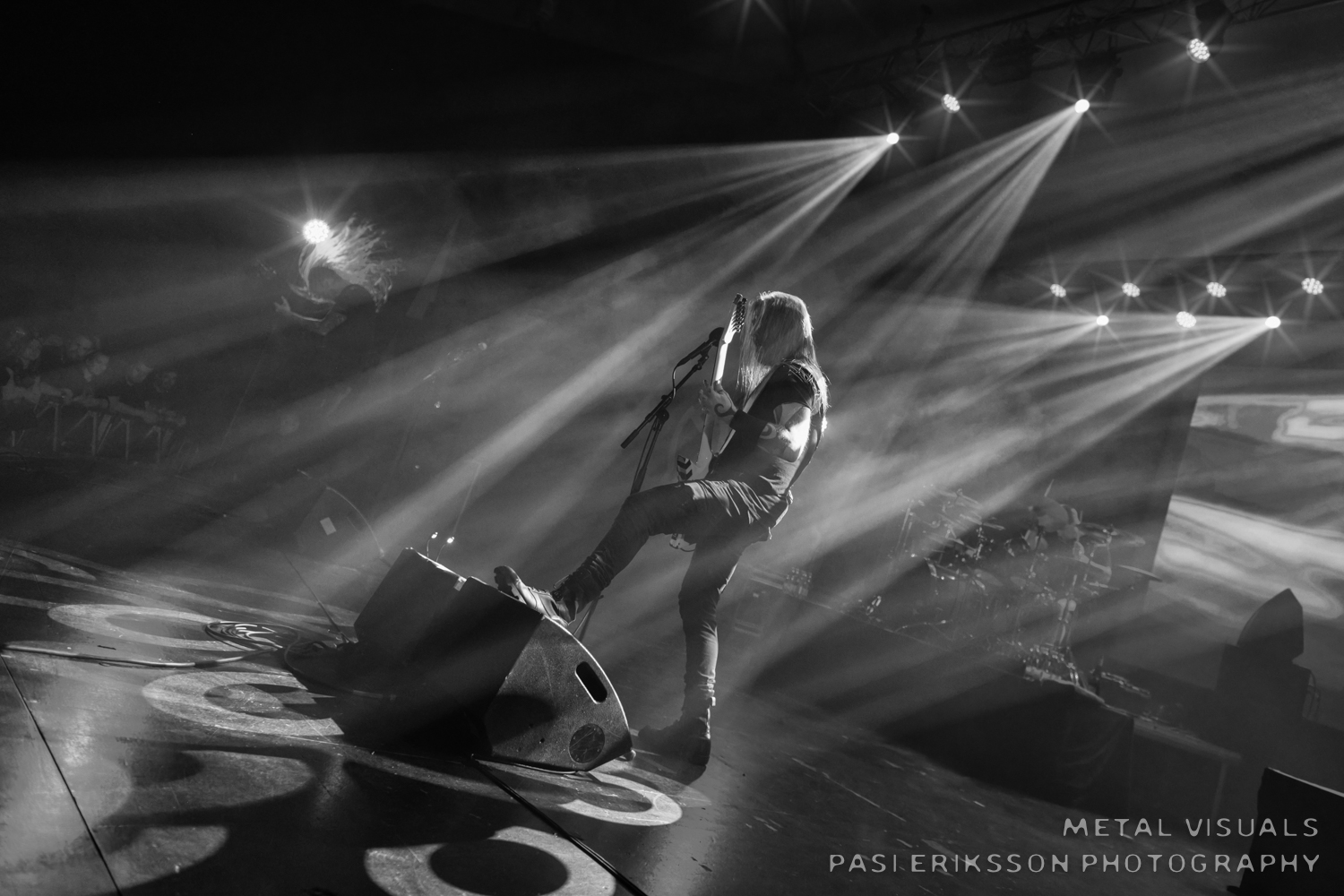 Stam1na ja Stoned Statues käynnistivät helsinkiläisten vapun vieton