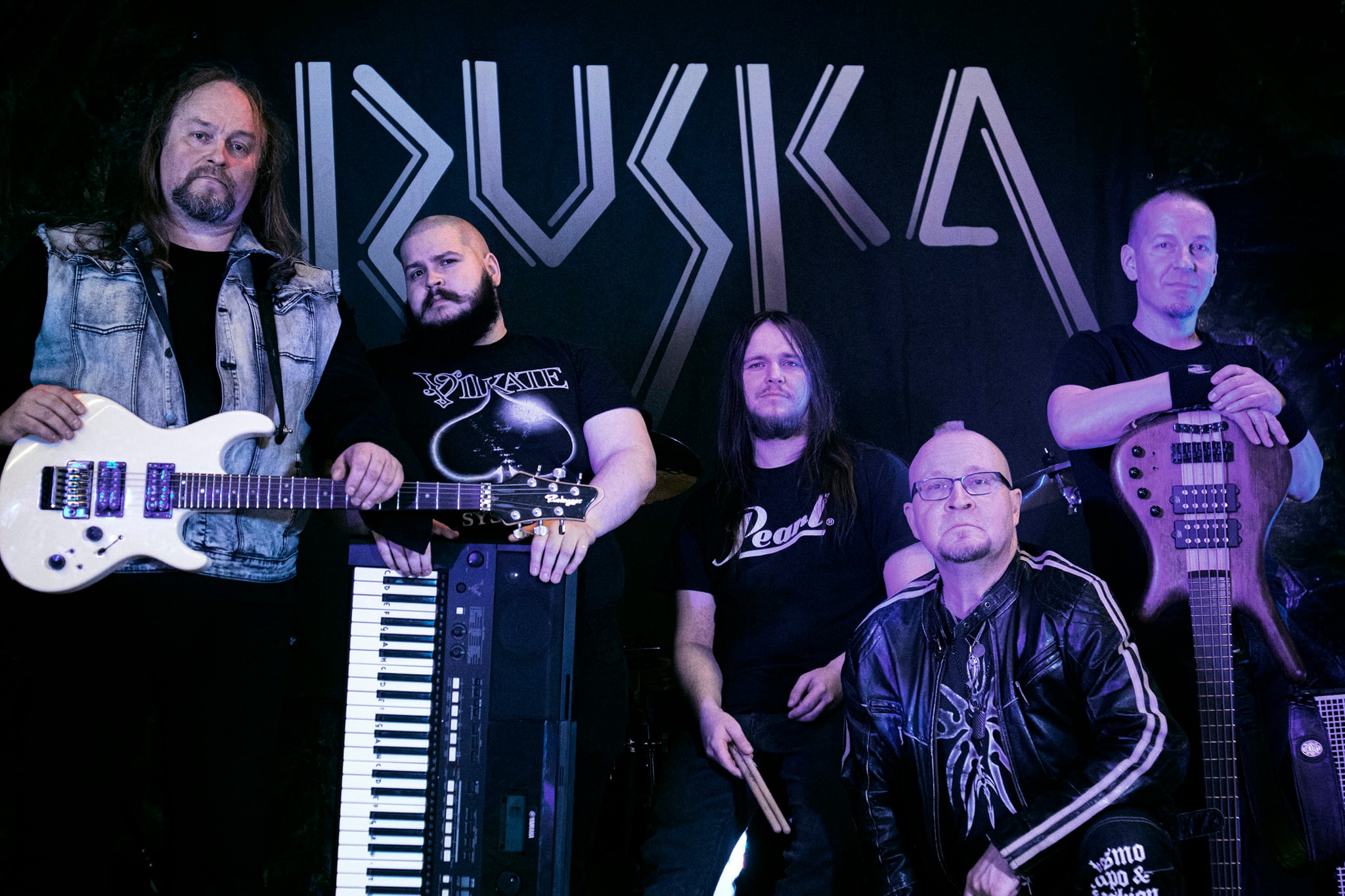 Ruskan "Kohtalon vangissa" puhutaan itseensä uskomisesta - KaaosZine