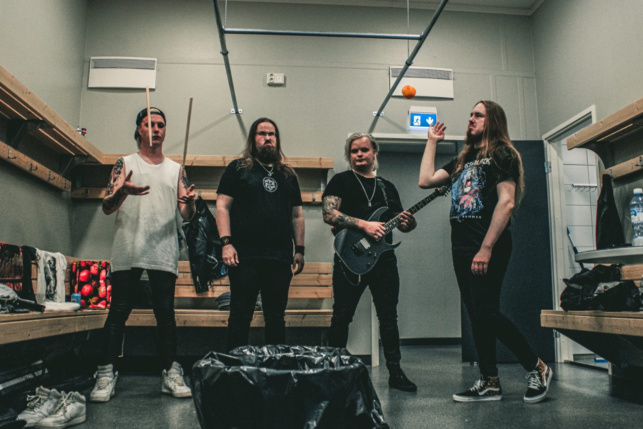 Scars of Solitude
Backstage
Iitu Purhonen