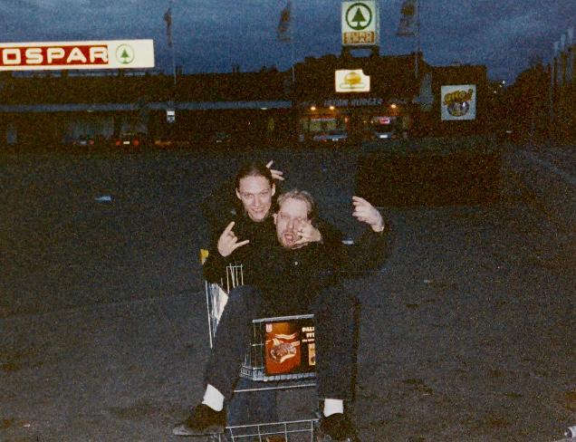 For My Pain... muistelee esikoisalbumin äänitysten olleen hauskaa aikaa.