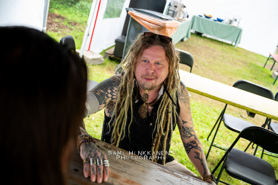 Korpiklaani, Jonne Järvelä, Metallivuori